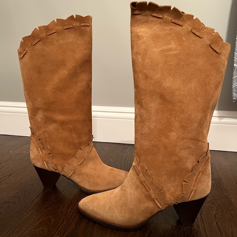 Isabel Marant suede scalloped boots. Brand new, never worn.